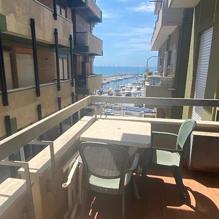 Appartement Lucia House Mare Nettuno Extérieur photo